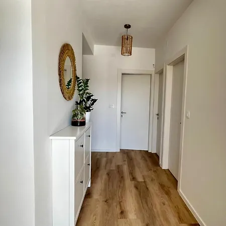 Dream View Apartment